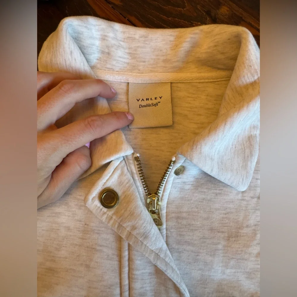 Varley- Double Soft Ivory Snap Down Longsleeve Elizabeth Jacket - Picture 7 of 7